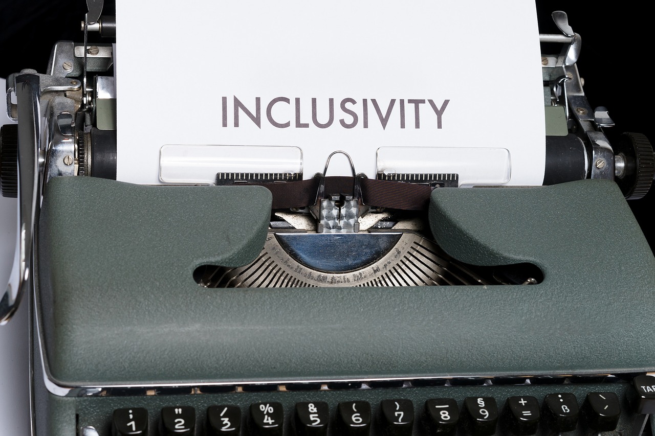 découvrez l'importance de l'inclusivité numérique : une approche qui vise à garantir un accès équitable aux technologies numériques pour tous, quelle que soit leur origine, leur âge ou leurs capacités. explorez des solutions et des initiatives visant à réduire la fracture numérique et à promouvoir une société plus connectée et inclusive.
