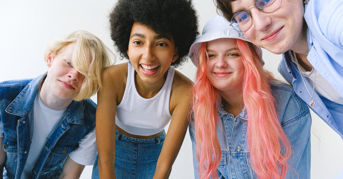 découvrez l'importance du contenu généré par les utilisateurs (user-generated content) pour engager votre audience, renforcer votre crédibilité et optimiser votre stratégie marketing en ligne.