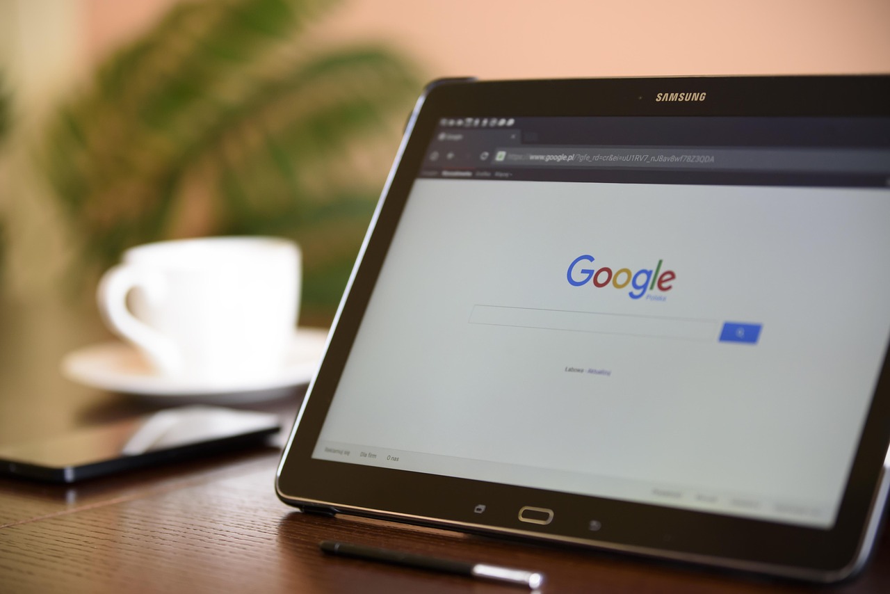 découvrez google trends, l'outil incontournable pour analyser les tendances de recherche en temps réel et comprendre ce qui intéresse les internautes.