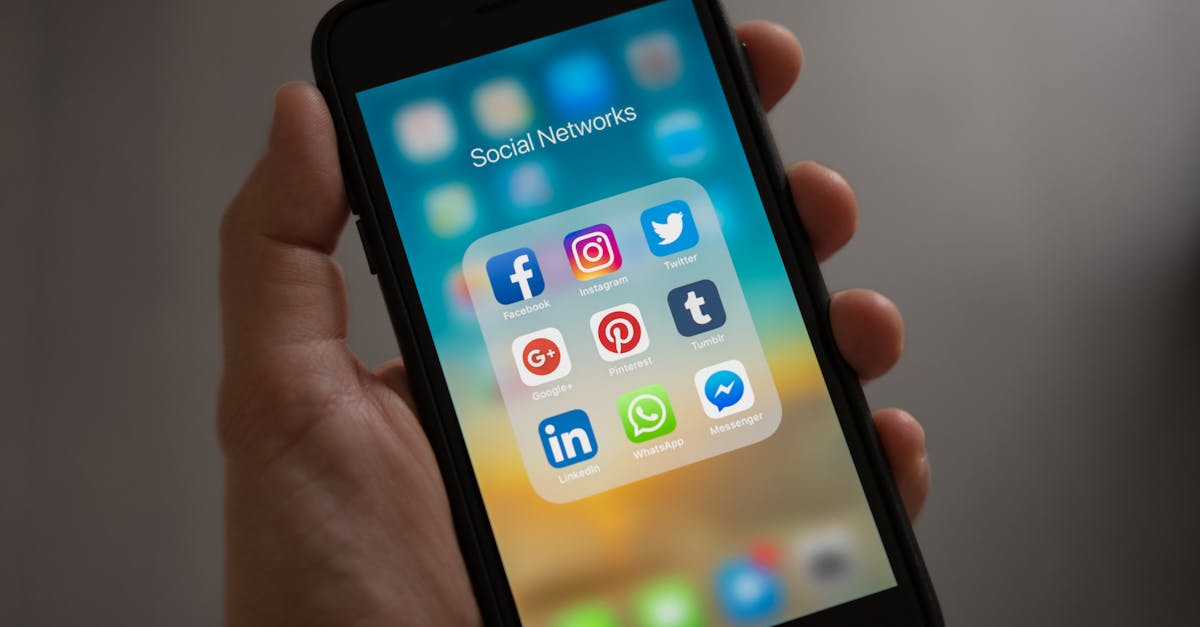 découvrez l'importance de la réputation en ligne et comment gérer votre image sur internet. apprenez des stratégies efficaces pour améliorer votre visibilité et asseoir votre crédibilité dans le monde numérique.