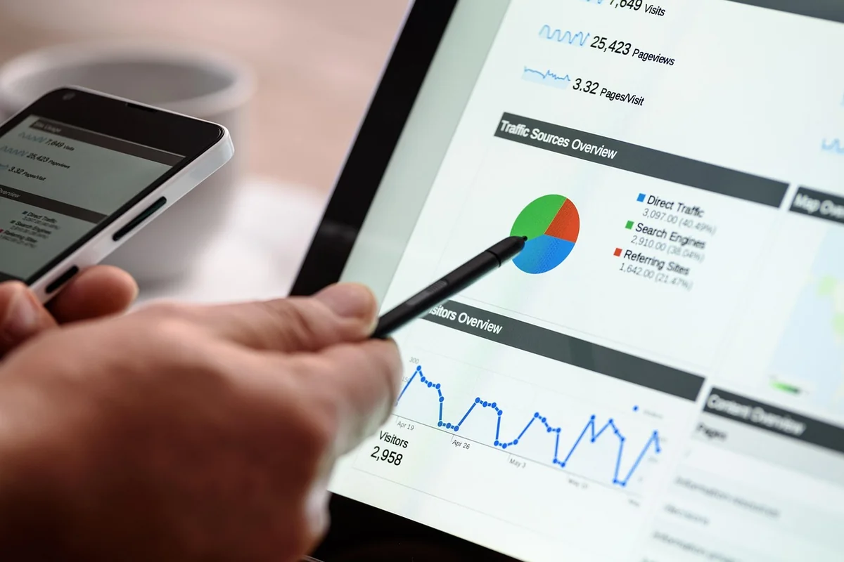 Google dévoile des guides incontournables pour booster votre fiche Google Business Profile