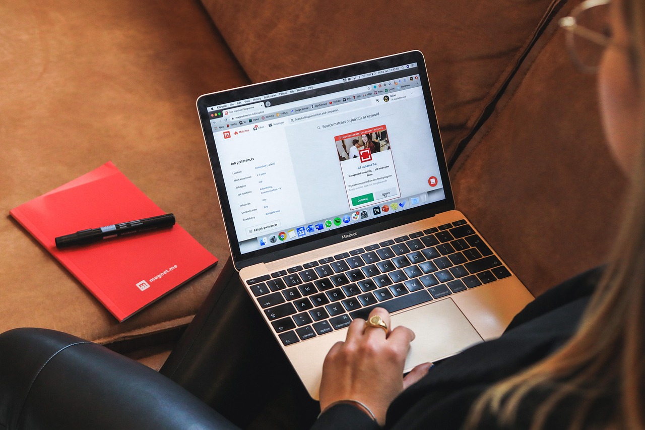 L’avenir de la recherche en ligne : Google face à l’IA, aux réseaux sociaux et à une ère de fragmentation